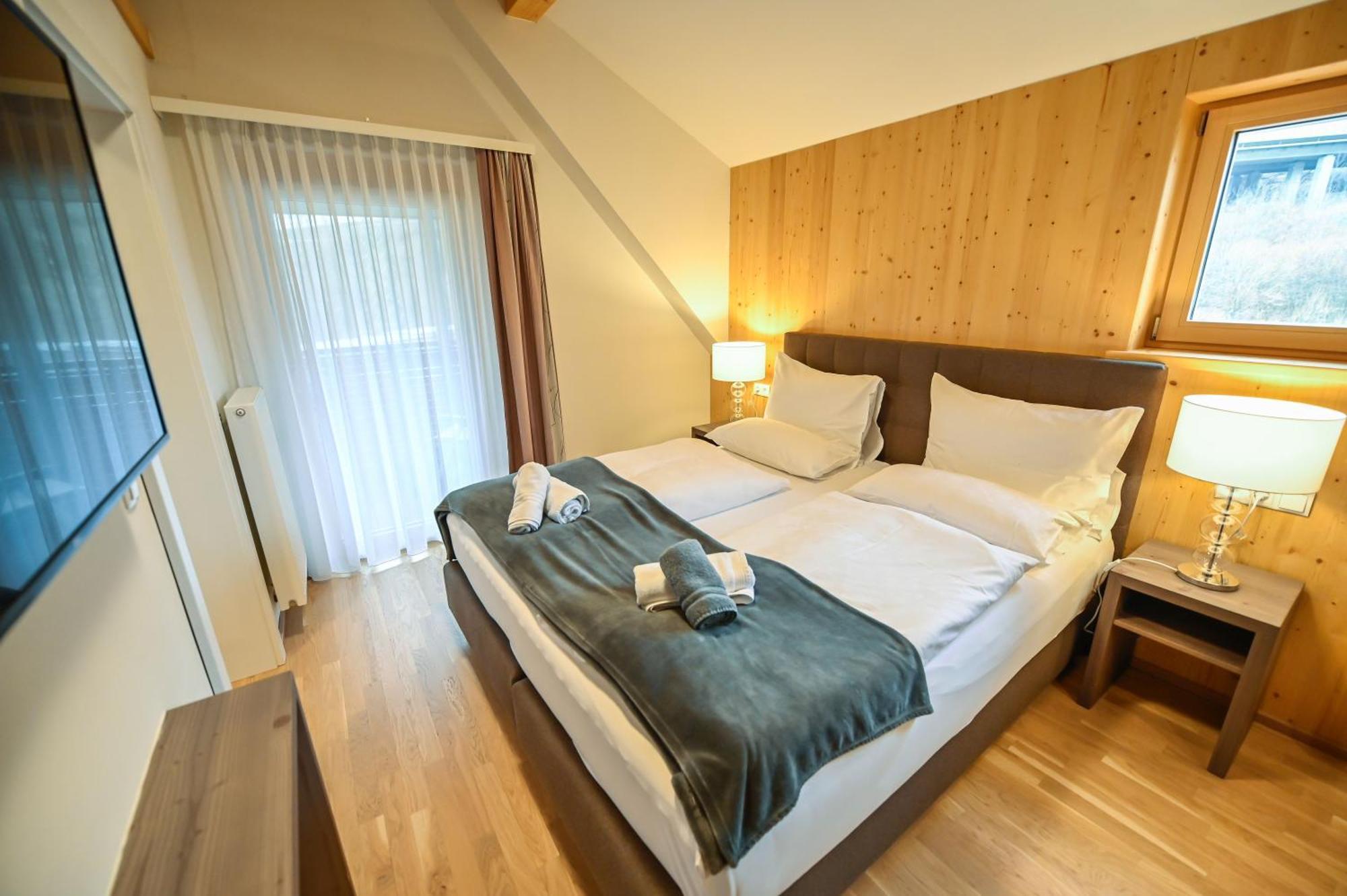 Apartmenthaus Pastner am Teich Übelbach Exterior foto